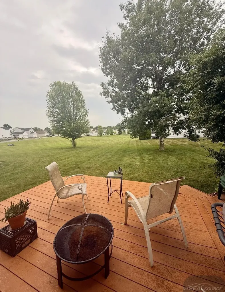 5137 Sandalwood Circle Street Grand Blanc Charter Township MI 48439