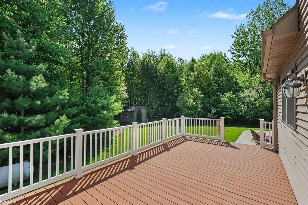 4184 Wellington Court Fort Gratiot Charter Township MI 48059
