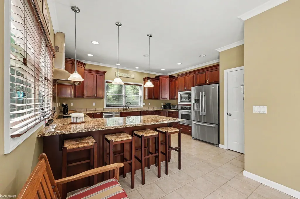 4184 Wellington Court Fort Gratiot Charter Township MI 48059