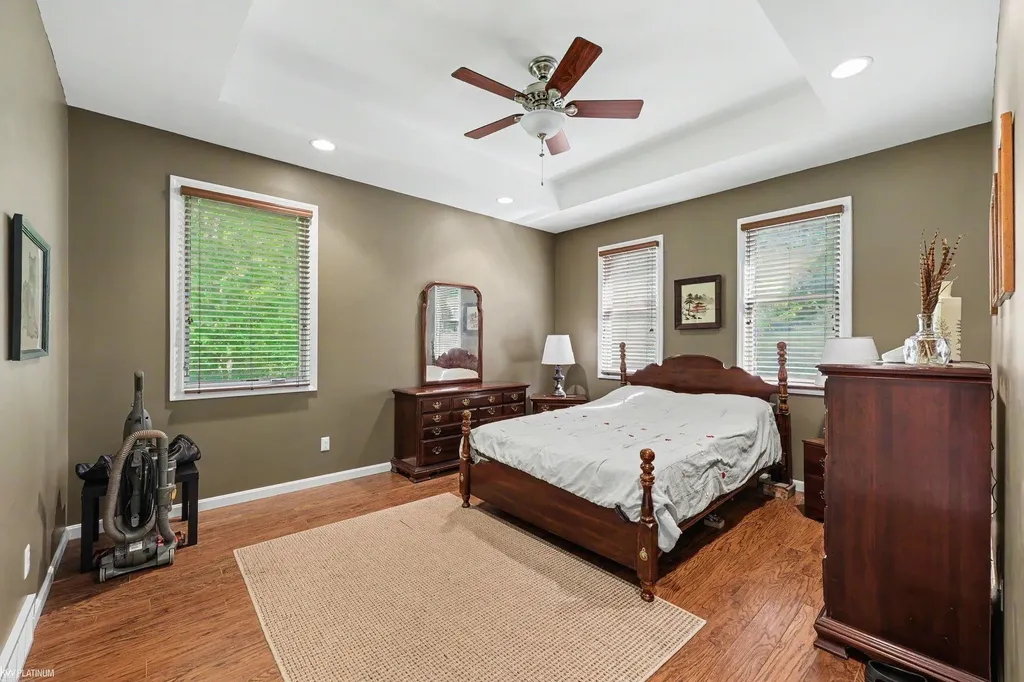 4184 Wellington Court Fort Gratiot Charter Township MI 48059