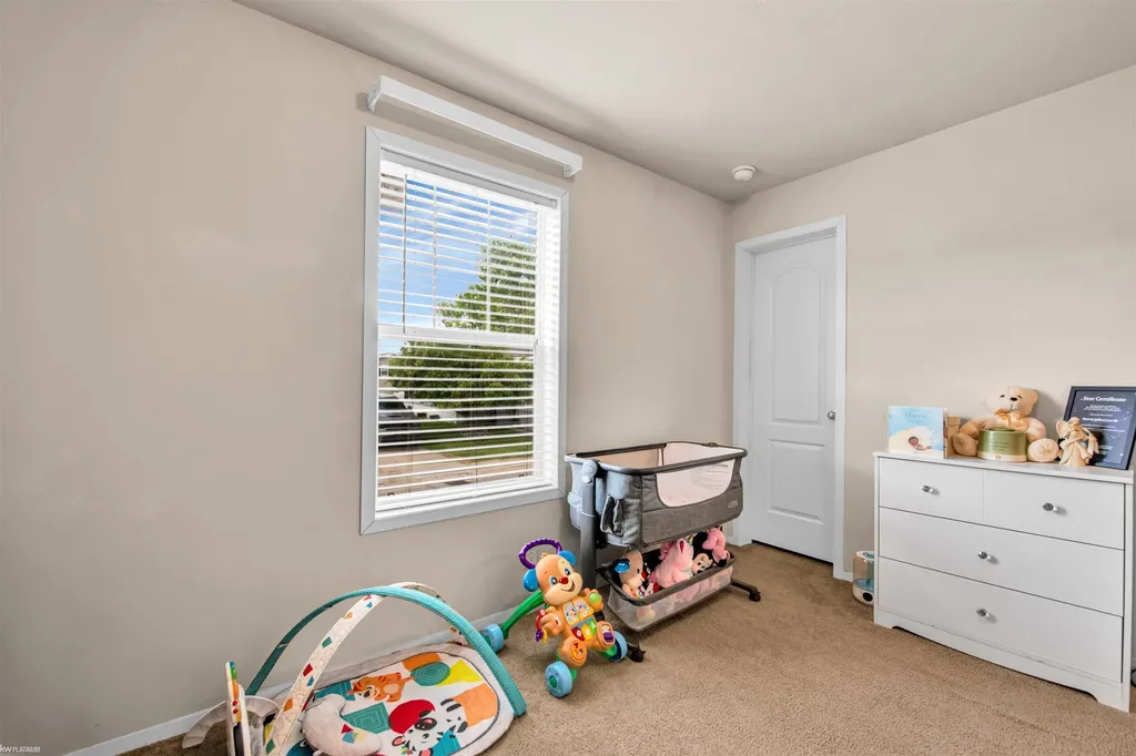 17128 Scarborough Drive Macomb Township MI 48044