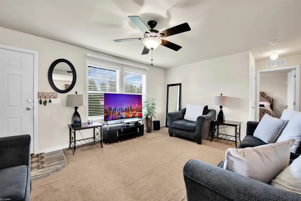 17128 Scarborough Drive Macomb Township MI 48044