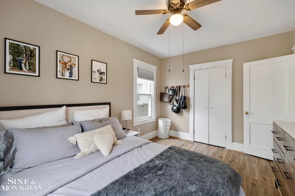 451 Saint Clair Avenue Grosse Pointe City MI 48230