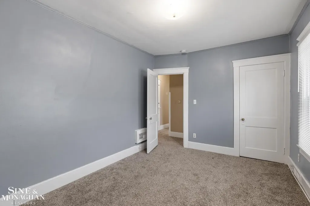 451 Saint Clair Avenue Grosse Pointe City MI 48230