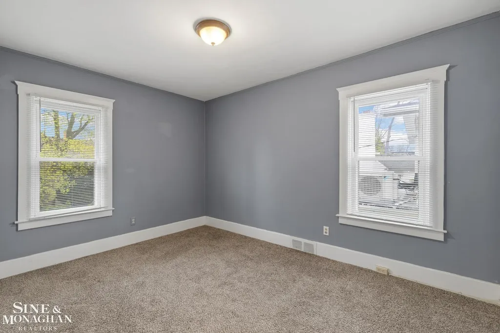 451 Saint Clair Avenue Grosse Pointe City MI 48230