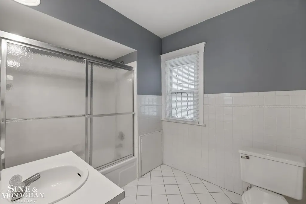 451 Saint Clair Avenue Grosse Pointe City MI 48230