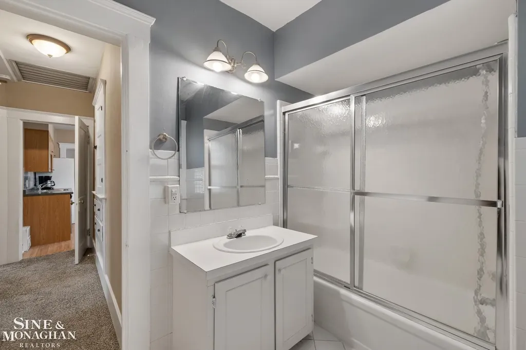 451 Saint Clair Avenue Grosse Pointe City MI 48230