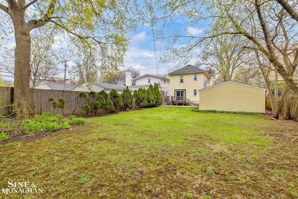 451 Saint Clair Avenue Grosse Pointe City MI 48230