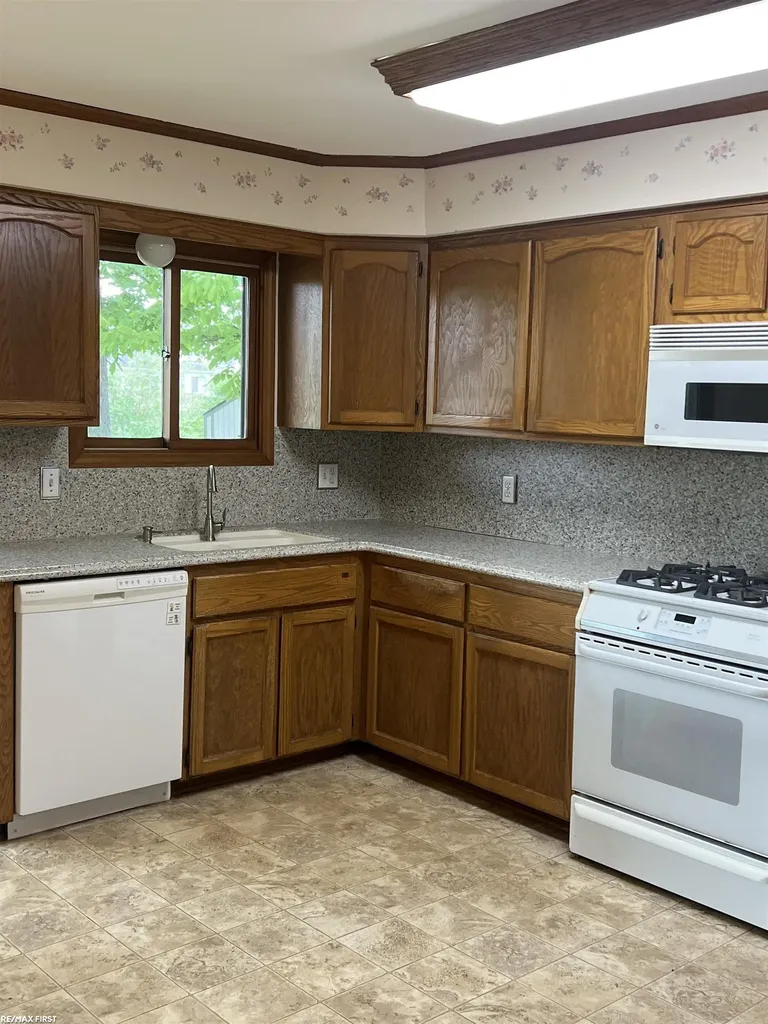 26500 Fairwood Drive Chesterfield Township MI 48051