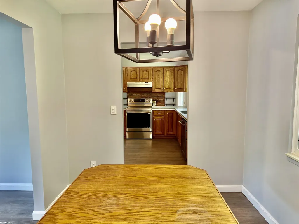 33043 Shagbark Circle Chesterfield Township MI 48047
