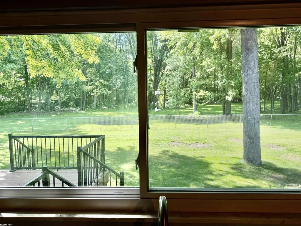 33043 Shagbark Circle Chesterfield Township MI 48047