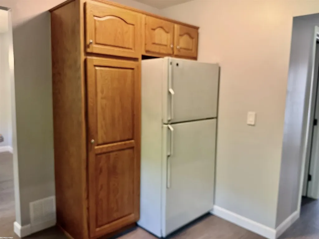 33043 Shagbark Circle Chesterfield Township MI 48047