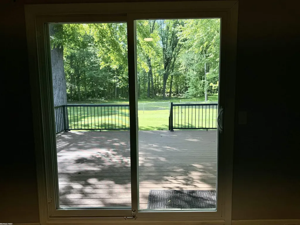 33043 Shagbark Circle Chesterfield Township MI 48047