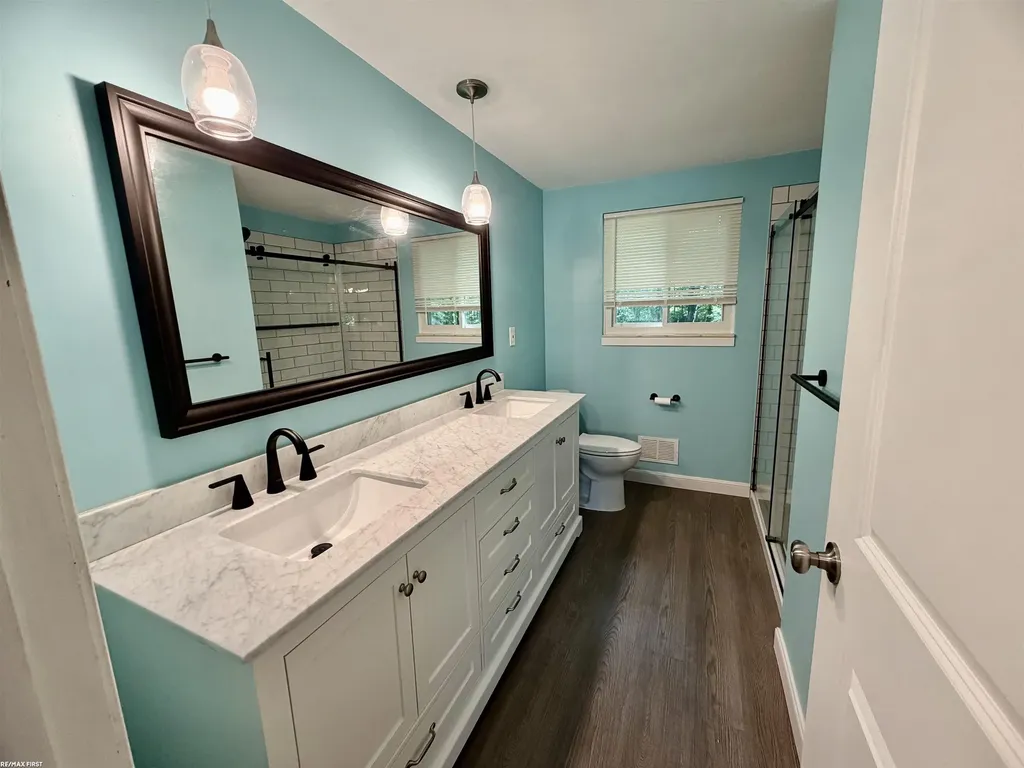 33043 Shagbark Circle Chesterfield Township MI 48047