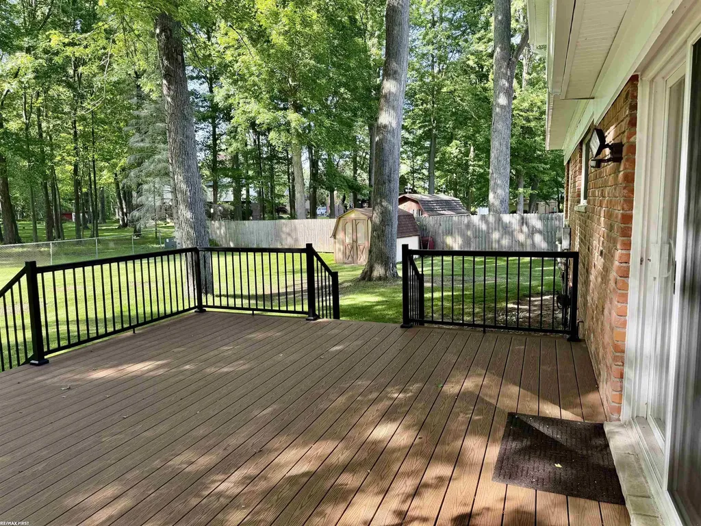 33043 Shagbark Circle Chesterfield Township MI 48047