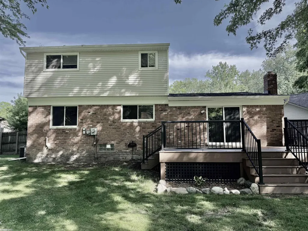 33043 Shagbark Circle Chesterfield Township MI 48047