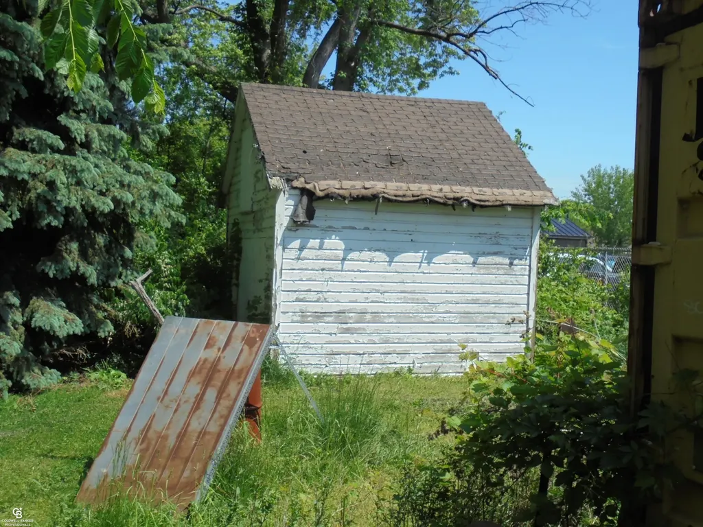 35080 Hengesbach Drive Clinton Charter Township MI 48035