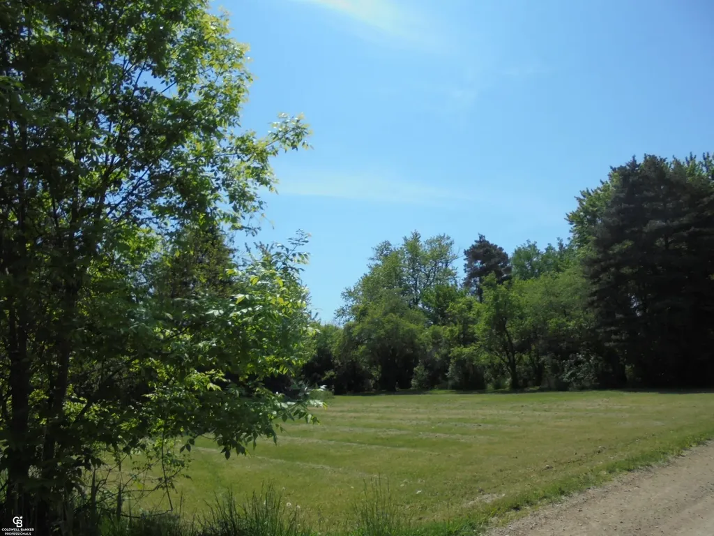 35080 Hengesbach Drive Clinton Charter Township MI 48035