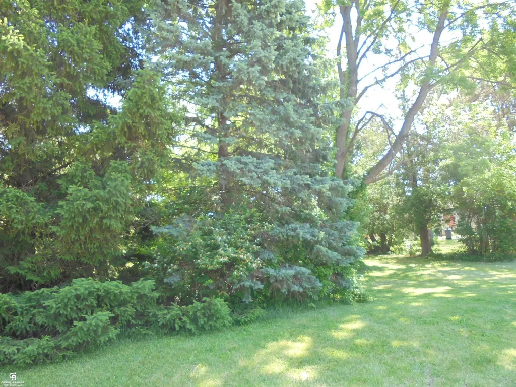 35080 Hengesbach Drive Clinton Charter Township MI 48035