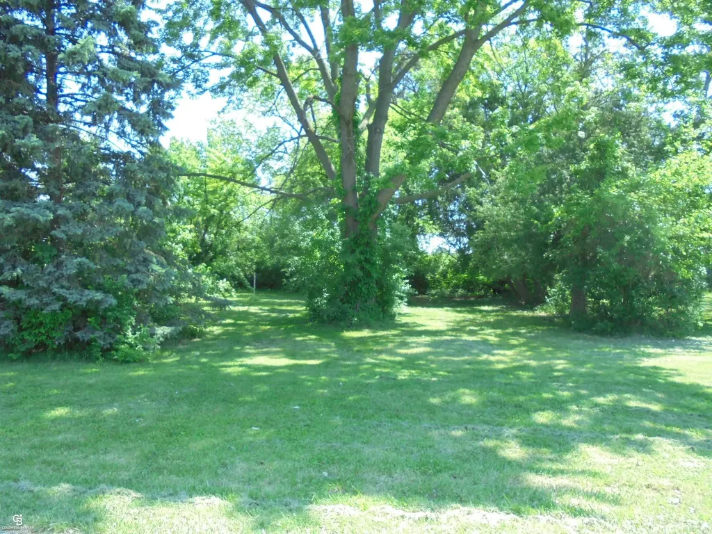 35080 Hengesbach Drive Clinton Charter Township MI 48035