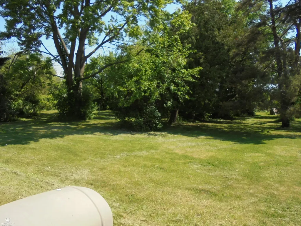 35080 Hengesbach Drive Clinton Charter Township MI 48035
