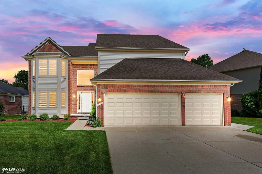 51389 Midland Circle Macomb Township MI 48042