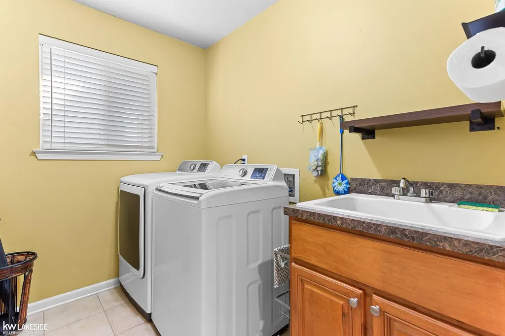 51389 Midland Circle Macomb Township MI 48042