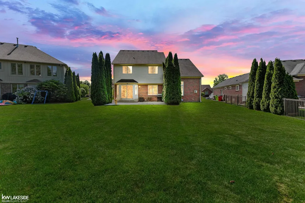 51389 Midland Circle Macomb Township MI 48042