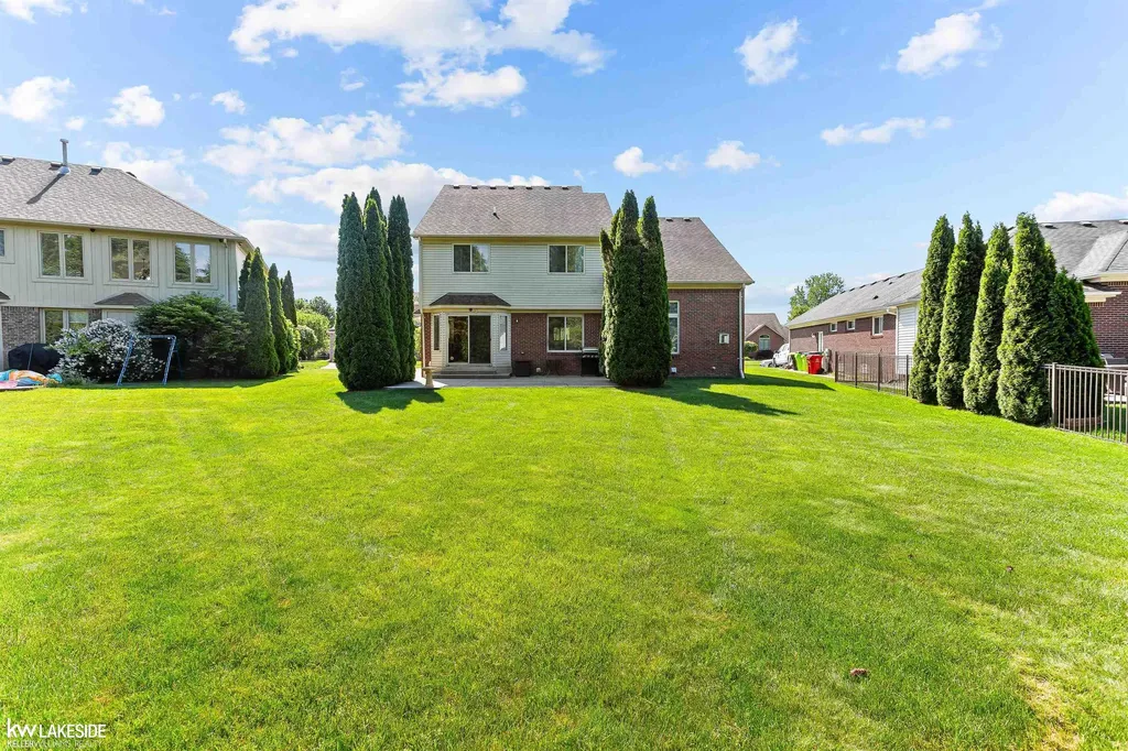 51389 Midland Circle Macomb Township MI 48042