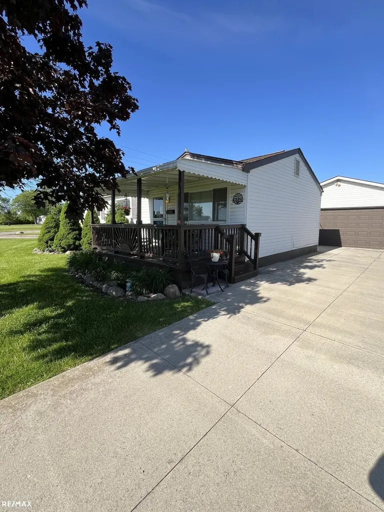 31543 Devos Court New Haven Village MI 48048