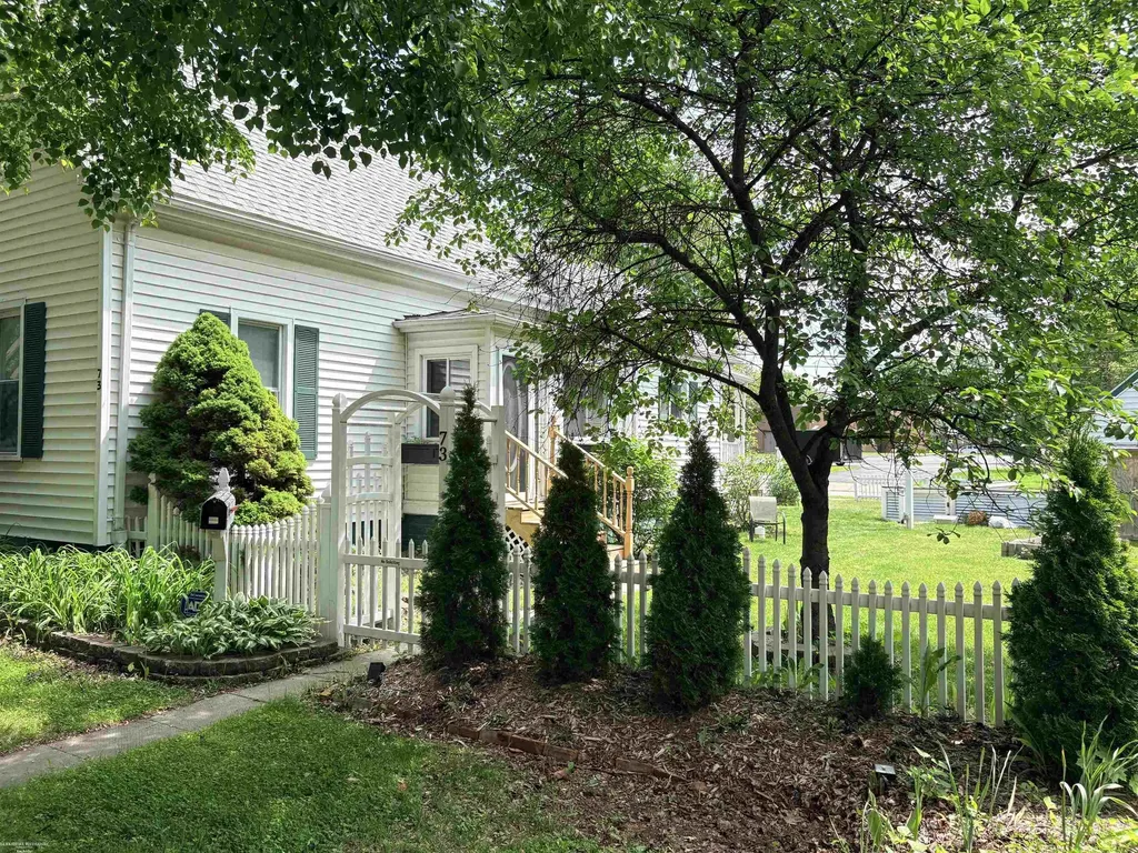 73 Smith Street Mt. Clemens City MI 48043