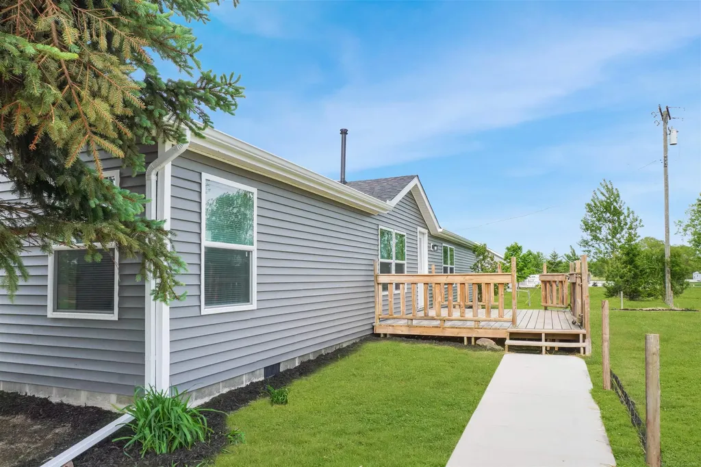 13352 Norman Road Brockway Township MI 48097