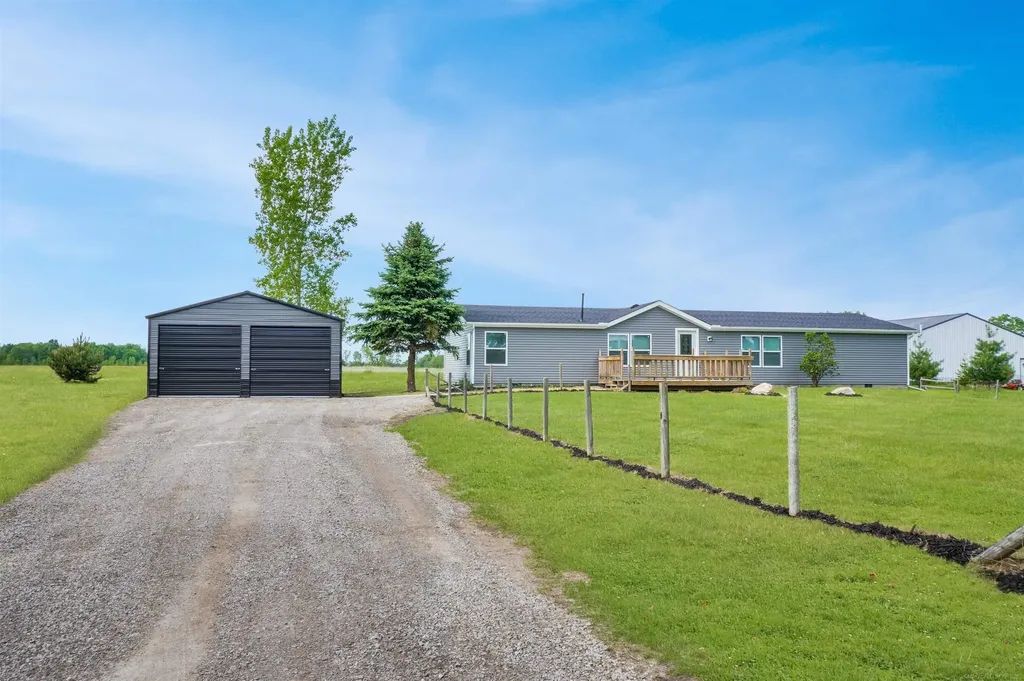 13352 Norman Road Brockway Township MI 48097