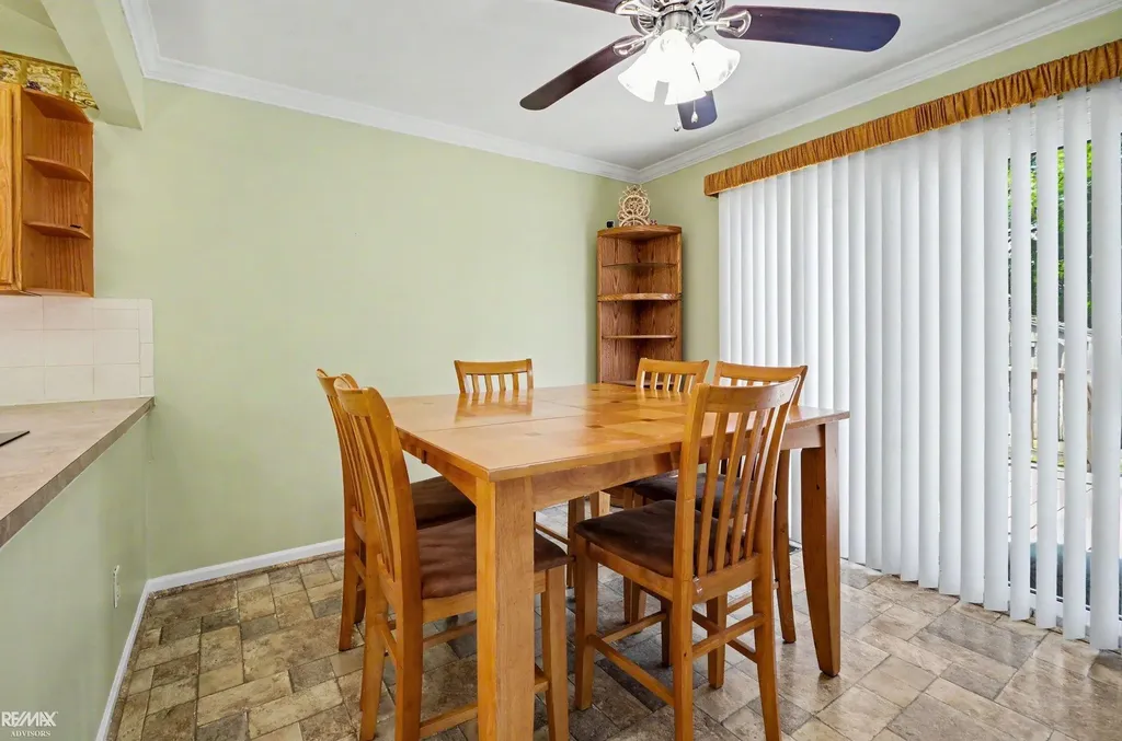 13867 Tefft Drive Warren City MI 48088