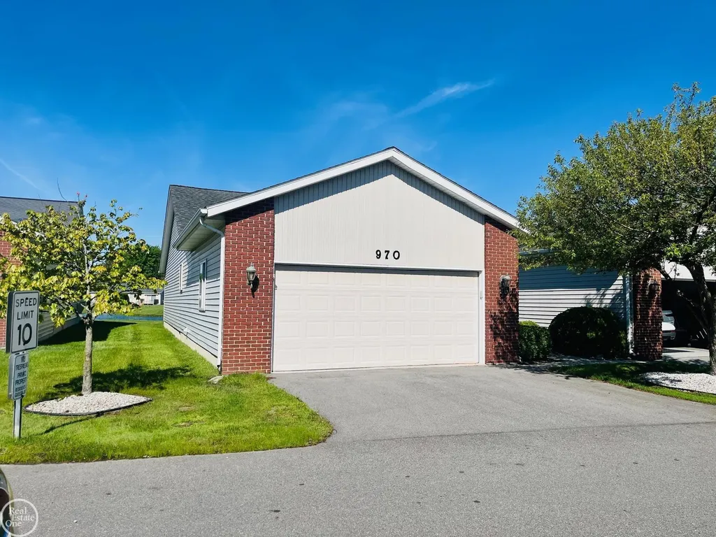 970 St Joseph Lane Marysville City MI 48040