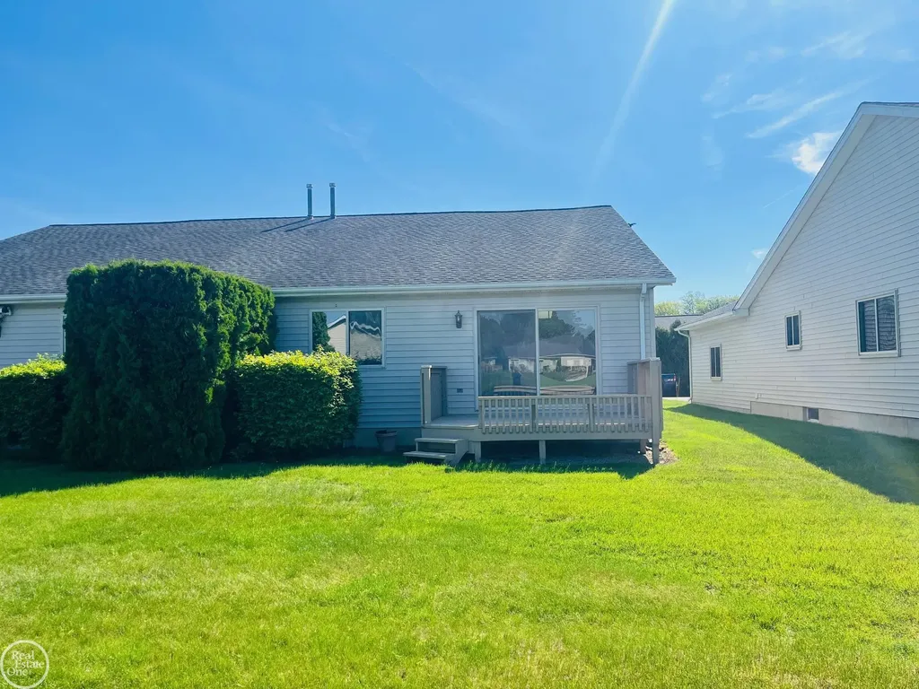 970 St Joseph Lane Marysville City MI 48040