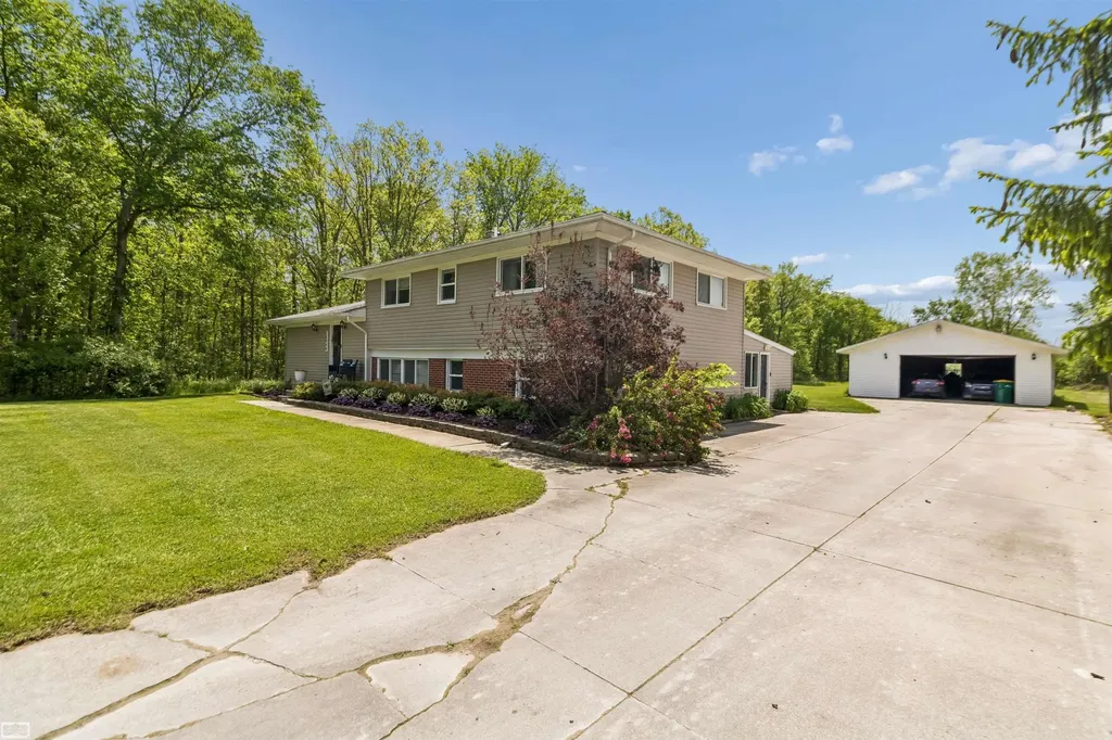28444 29 Mile Road Lenox Township MI 48048