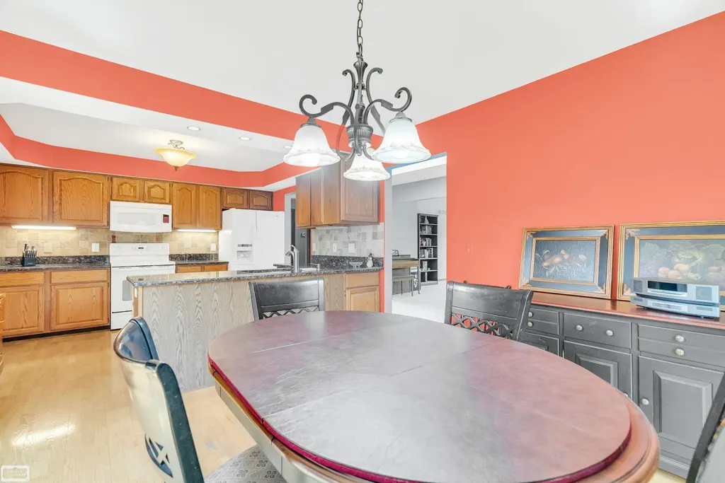41010 W Rosewood Drive Clinton Charter Township MI 48038