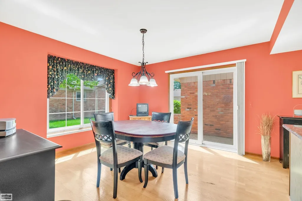 41010 W Rosewood Drive Clinton Charter Township MI 48038