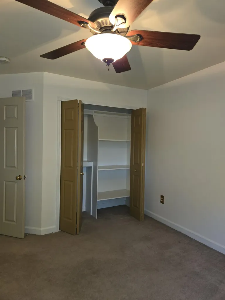 11087 Shadow Creek Court Sterling Heights City MI 48313