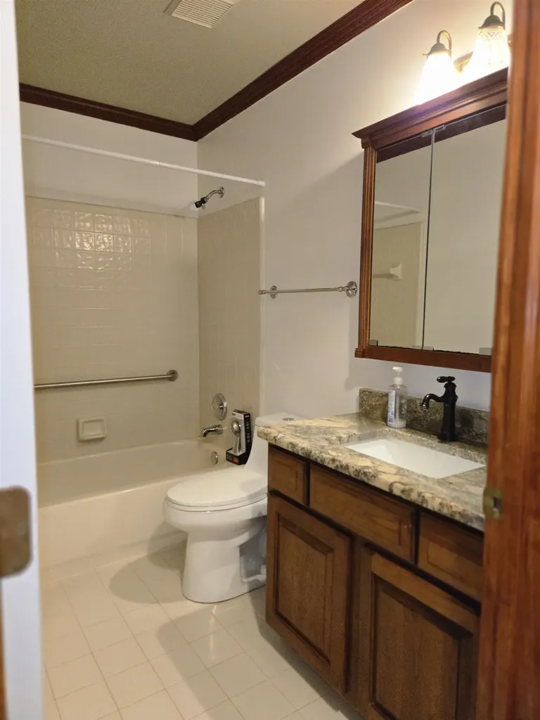 11087 Shadow Creek Court Sterling Heights City MI 48313