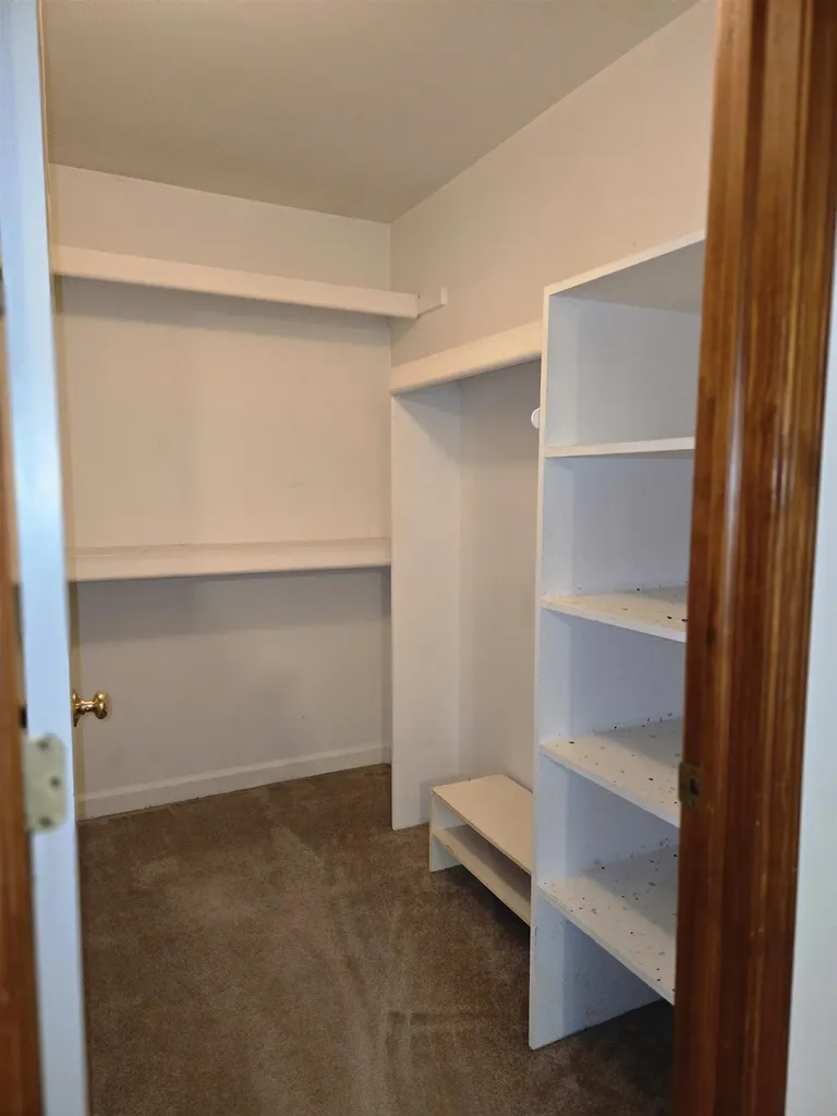 11087 Shadow Creek Court Sterling Heights City MI 48313