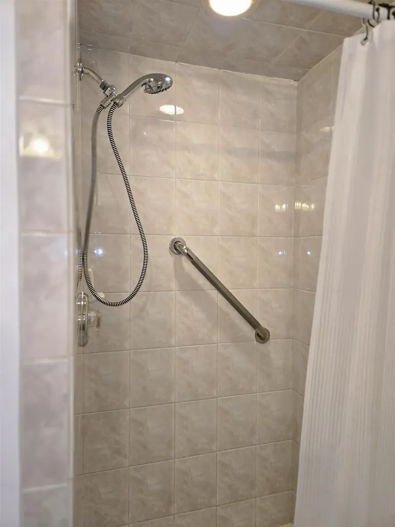 11087 Shadow Creek Court Sterling Heights City MI 48313