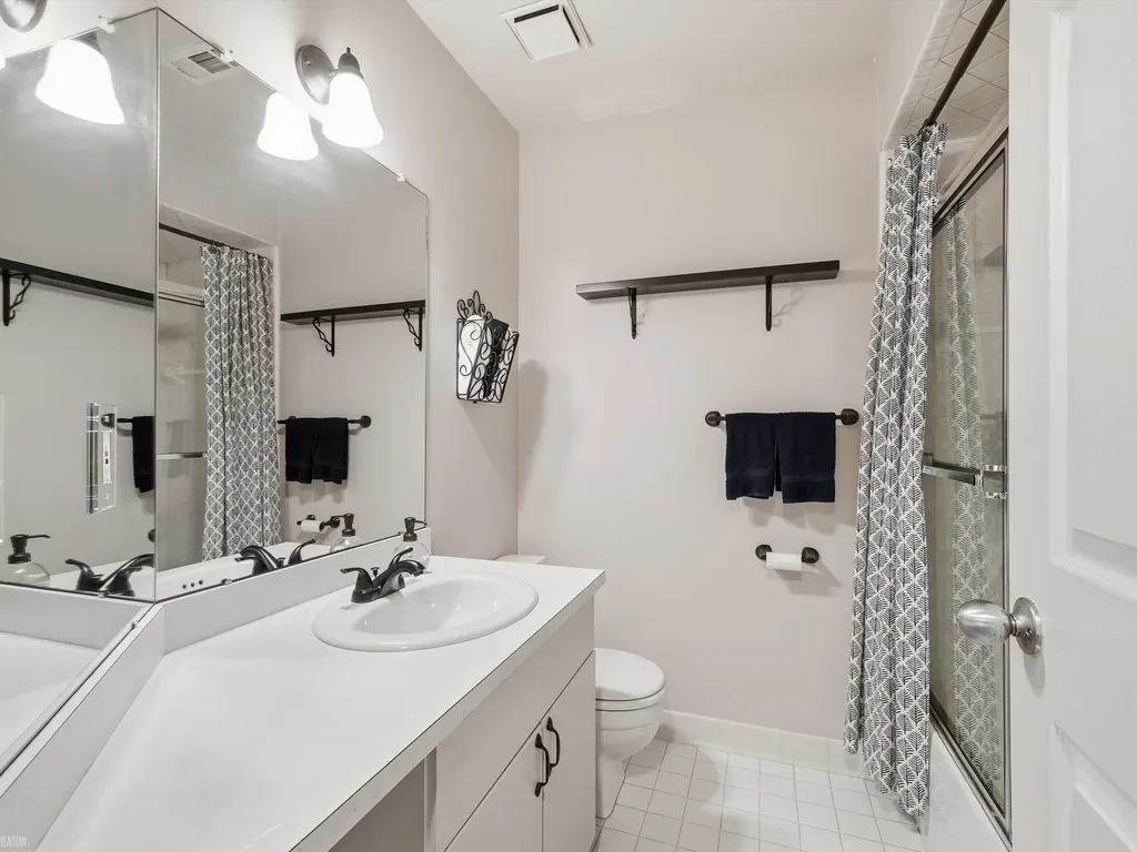 16579 Woodlane Drive Fraser City MI 48026