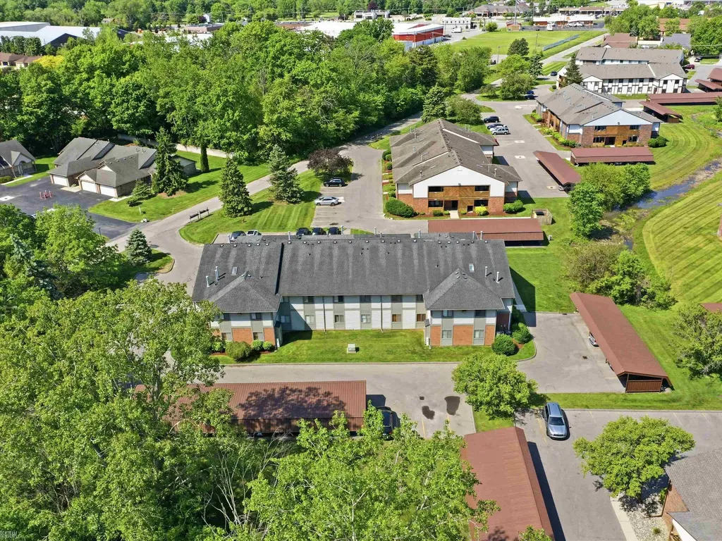 16579 Woodlane Drive Fraser City MI 48026
