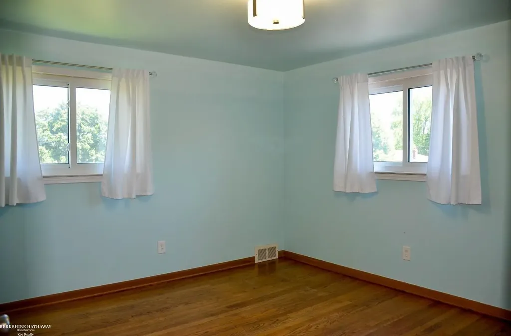 50508 W Shamrock Street Chesterfield Township MI 48047