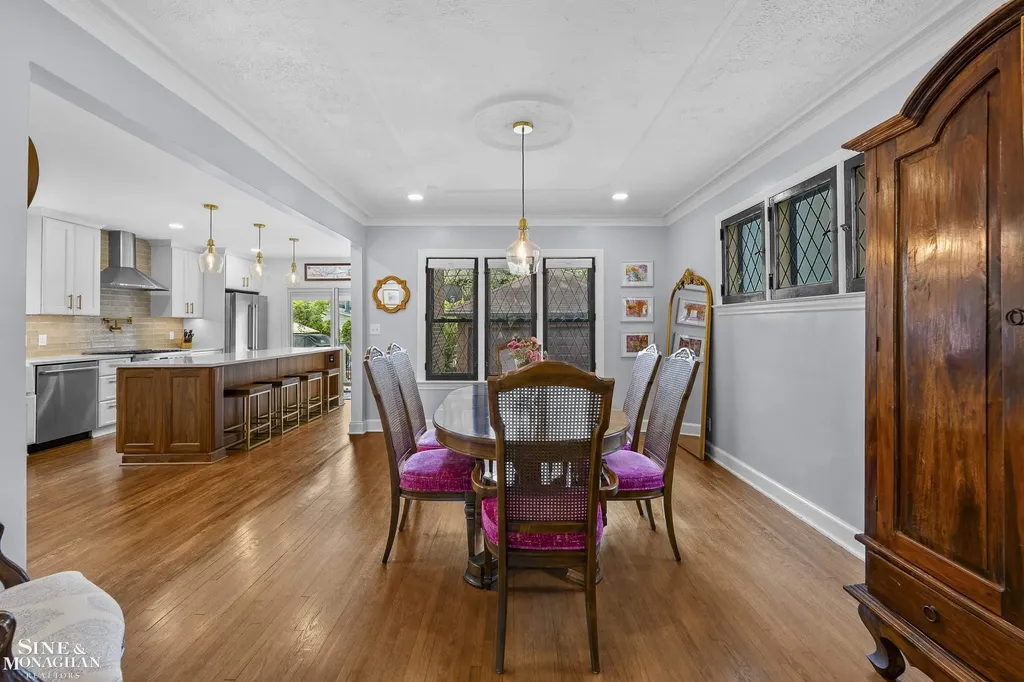 1231 Grayton Street Grosse Pointe Park City MI 48230