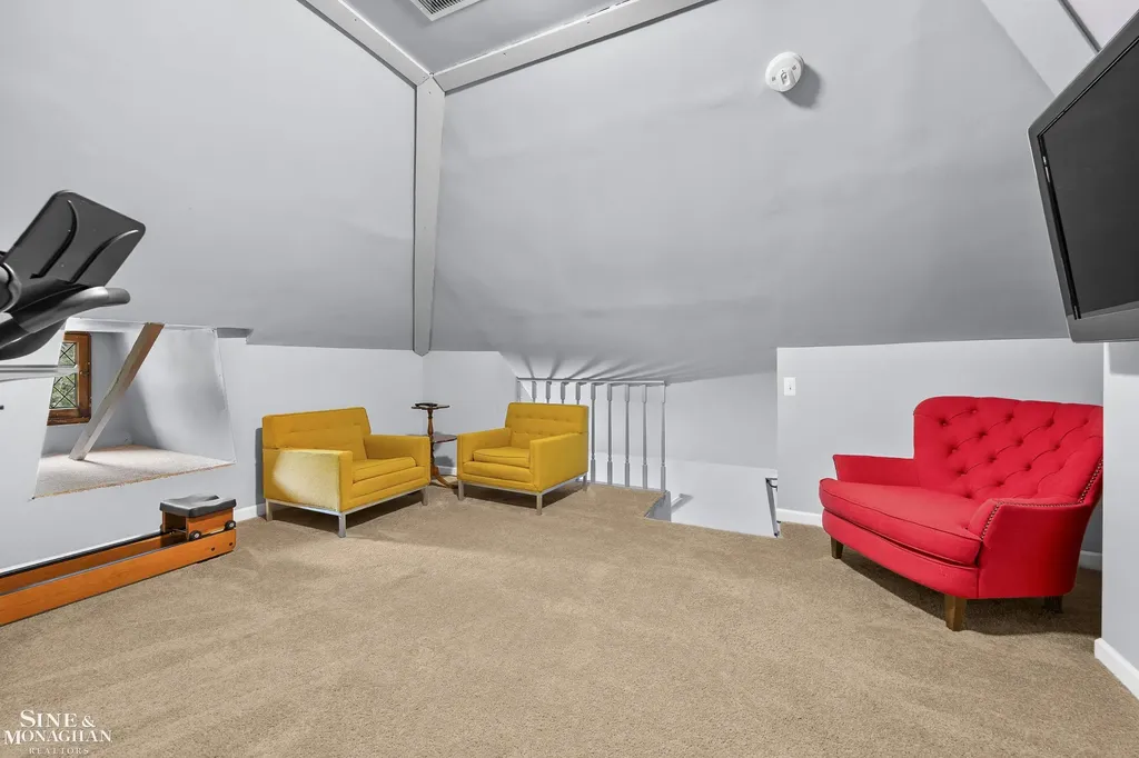1231 Grayton Street Grosse Pointe Park City MI 48230
