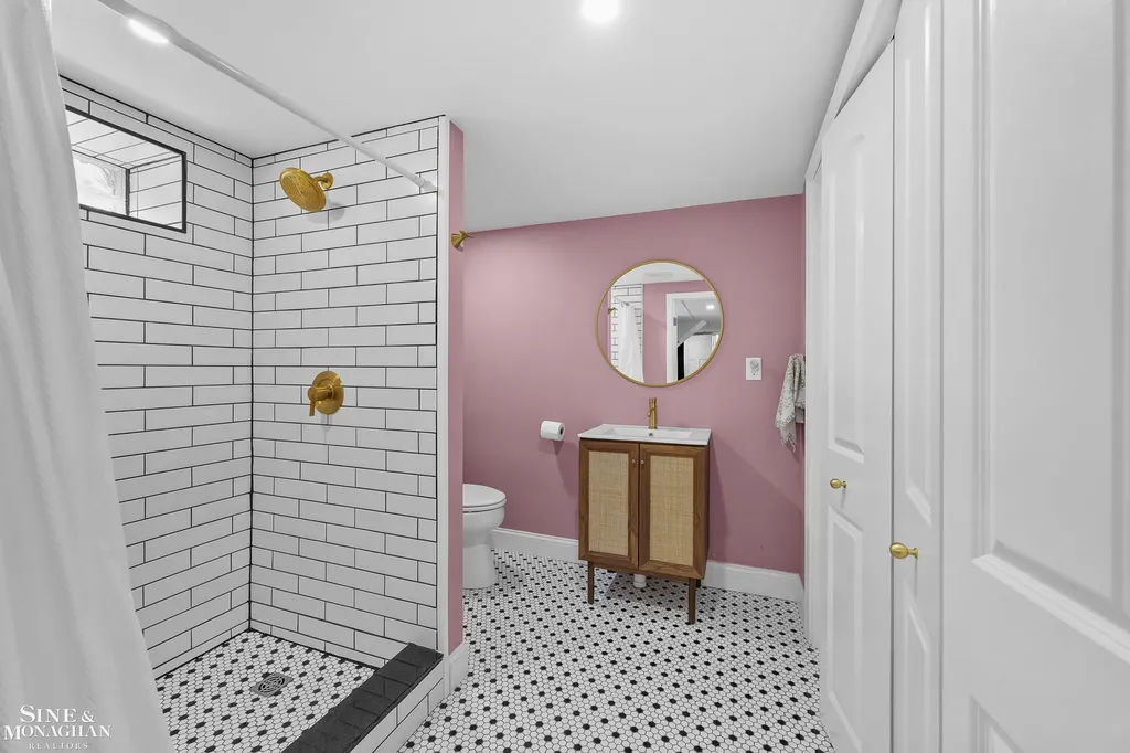 1231 Grayton Street Grosse Pointe Park City MI 48230