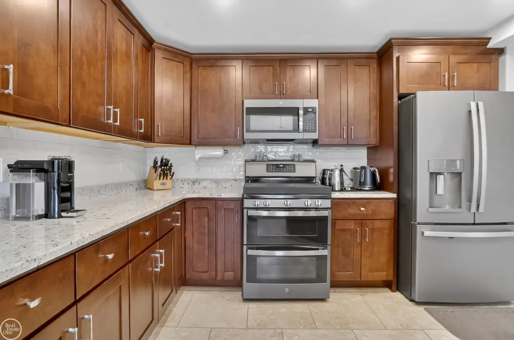 33743 Au Sable Drive Chesterfield Township MI 48047